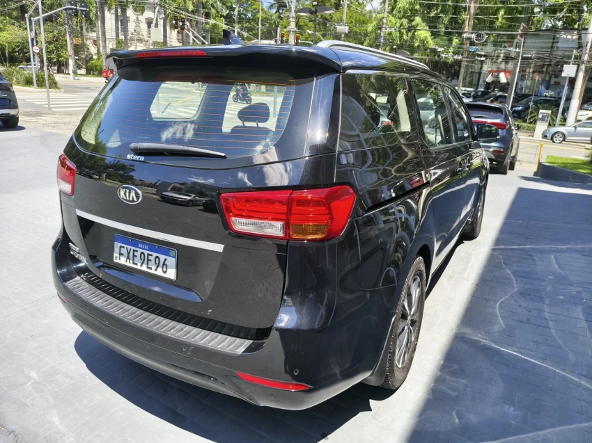 kia carnival 3.3 ex v6 24v gasolina3