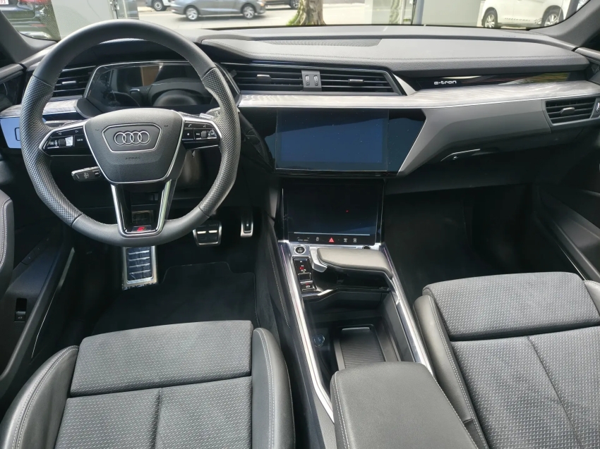 audi q8 e-tron 55 eletrico performance black quattro5