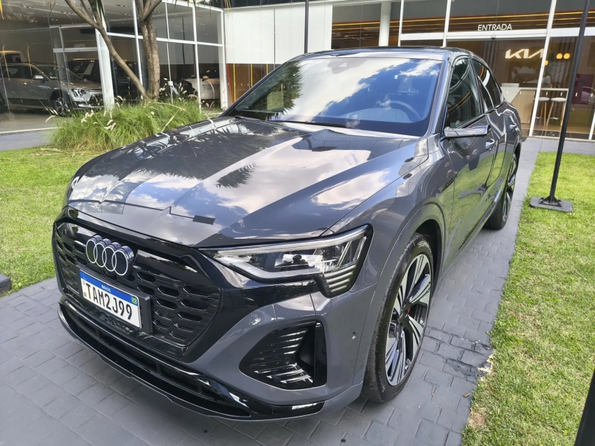 audi q8 e-tron 55 eletrico performance black quattro