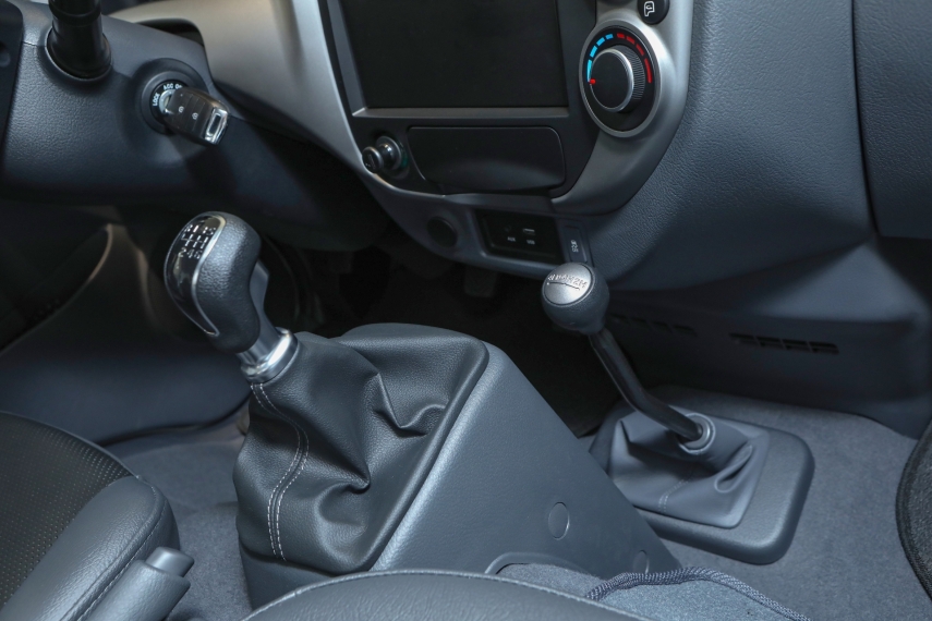 kia bongo k2500 4x4 diesel std cs com ar condicionado 202612