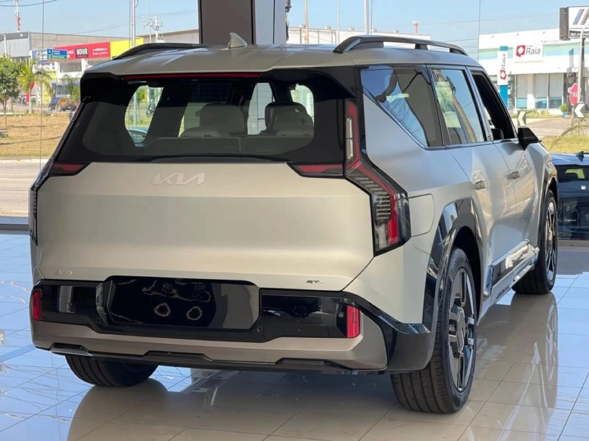 kia ev9 99,80 kw eletrico gtl fosco awd4