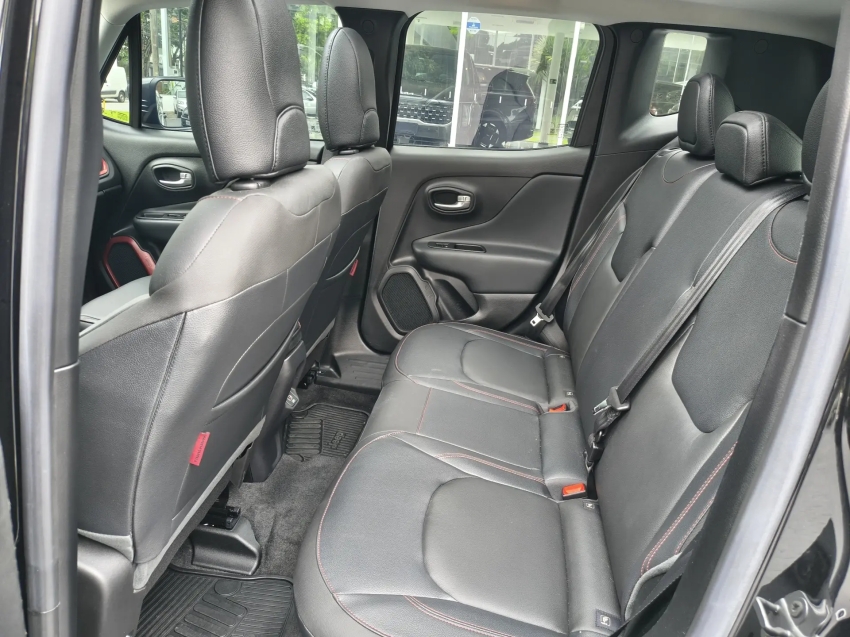 jeep renegade 1.3 t270 turbo flex trailhawk 4x4 at97