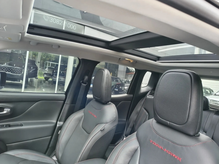 jeep renegade 1.3 t270 turbo flex trailhawk 4x4 at98