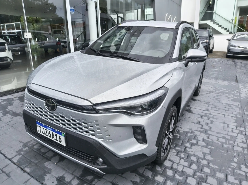 toyota corolla cross 2.0 vvt-ie flex xre direct shift blindado 2026