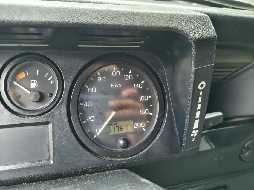 land rover defender 2.5 90 csw 4x4 turbo intercooler diesel 2p manual11