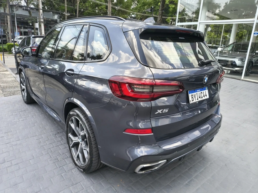 bmw x5 3.0 i6 turbo hibrido xdrive45e m sport blindado4
