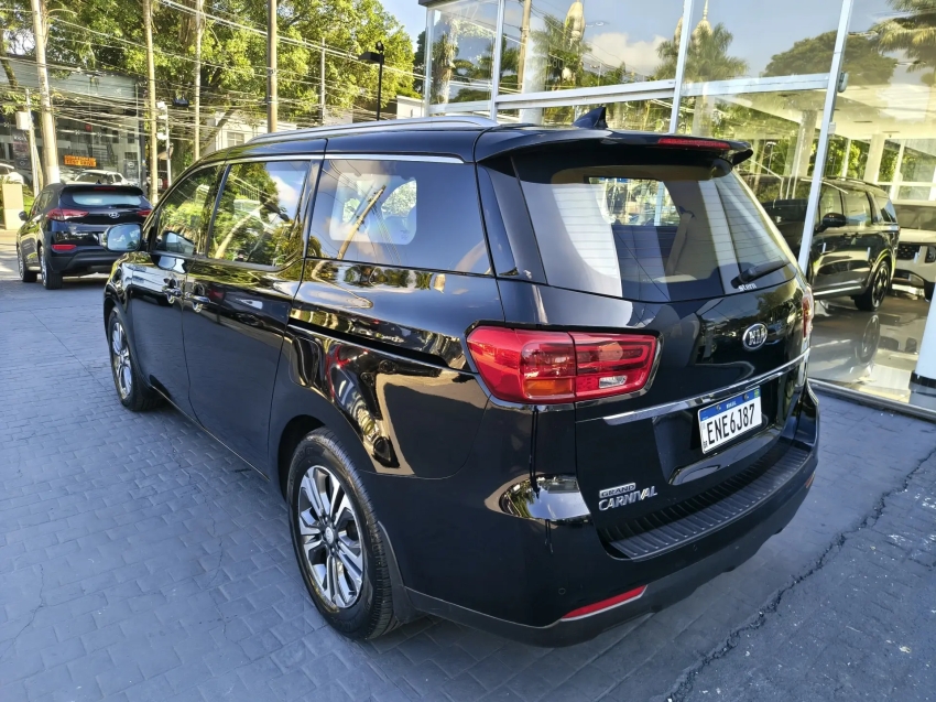 kia carnival 3.3 ex v6 24v gasolina automatico blindado4