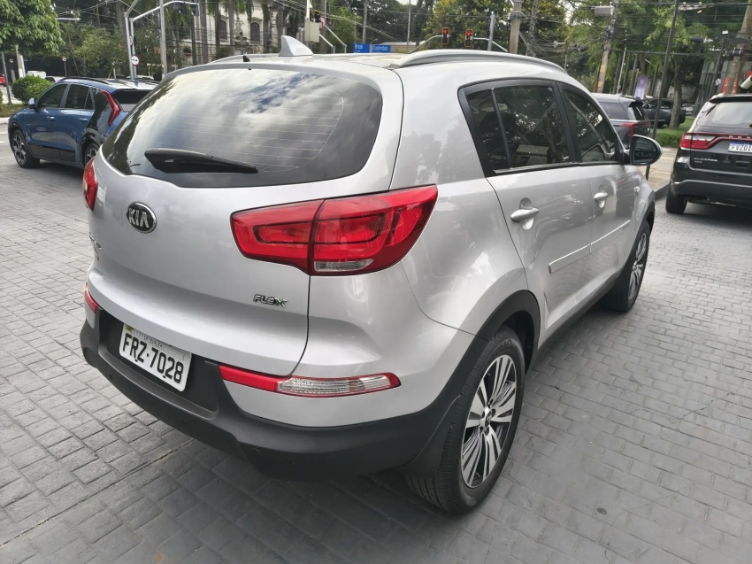 kia sportage 2.0 lx 4x2 16v flex 4p automatico3