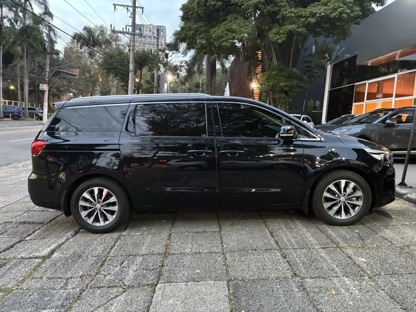 kia carnival 3.3 ex v6 24v gasolina3