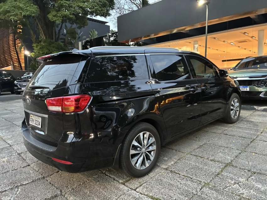 kia carnival 3.3 ex v6 24v gasolina4