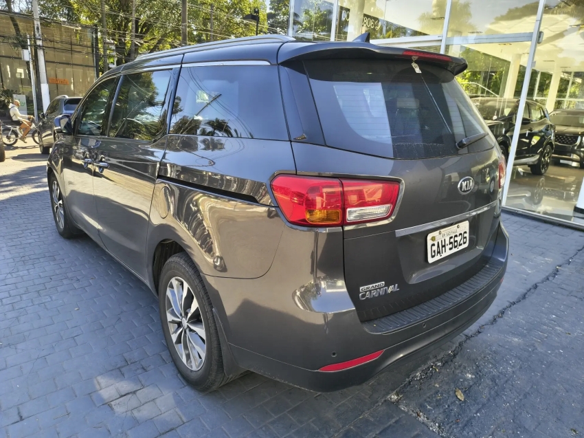kia carnival 3.3 ex v6 24v gasolina automatico blindado4