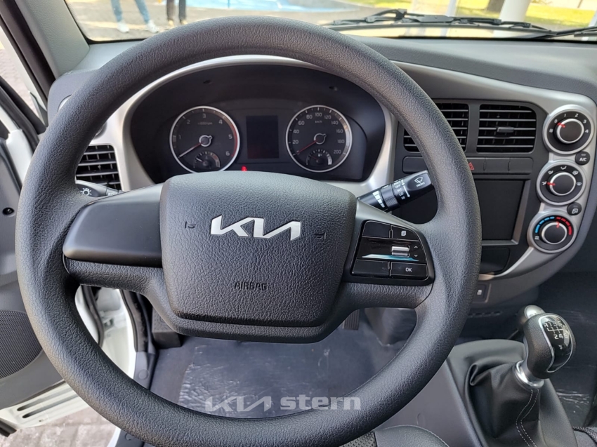 kia bongo k2500 4x4 diesel std cs com ar condicionado 202612