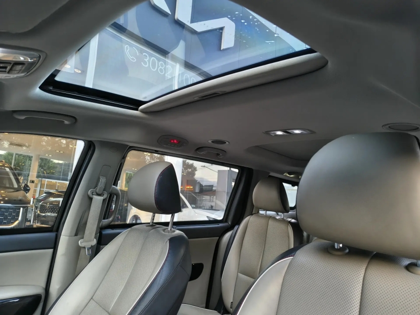 kia carnival 3.5 v6 gasolina ex automatico blindado8