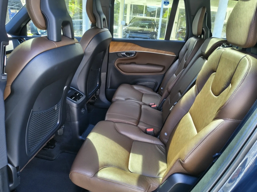 volvo xc90 2.0 t8 hybrid momentum awd geartronic7