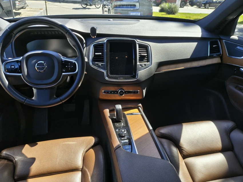 volvo xc90 2.0 t8 hybrid momentum awd geartronic5