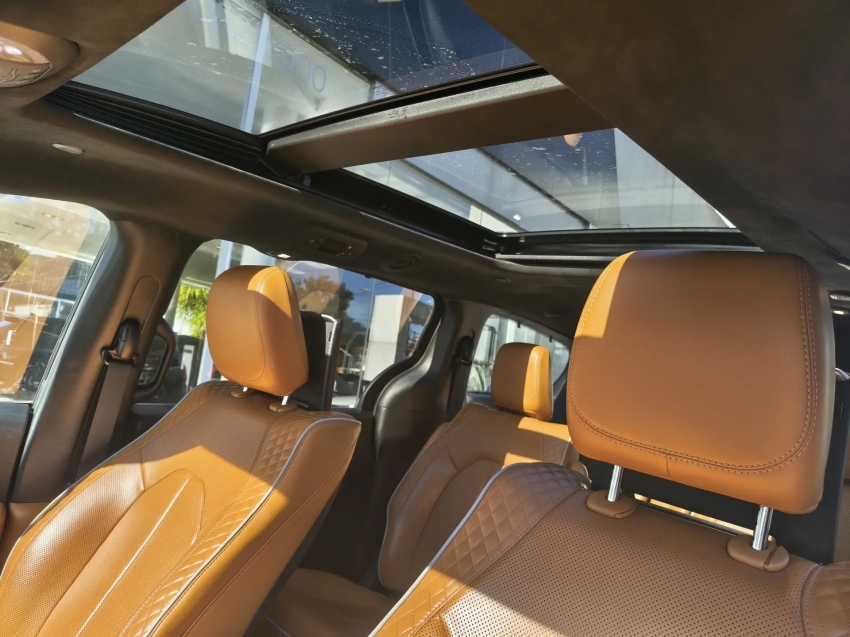 chrysler pacifica 3.6 v6 e-hybrid pinnacle awd si-evt10