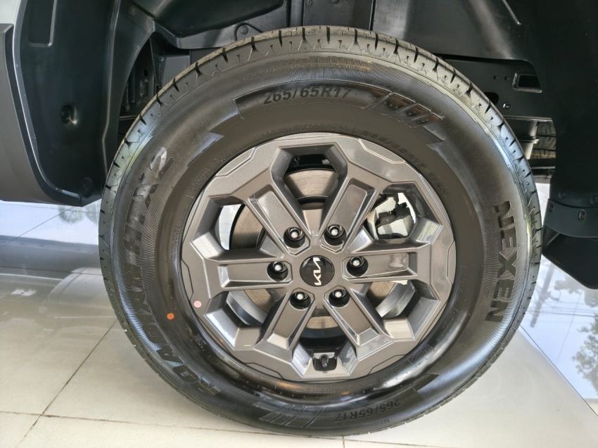 kia tasman 2.2 turbo diesel gl 4x4 automatico18