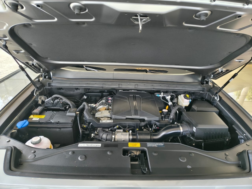 kia tasman 2.2 turbo diesel gl 4x4 automatico19