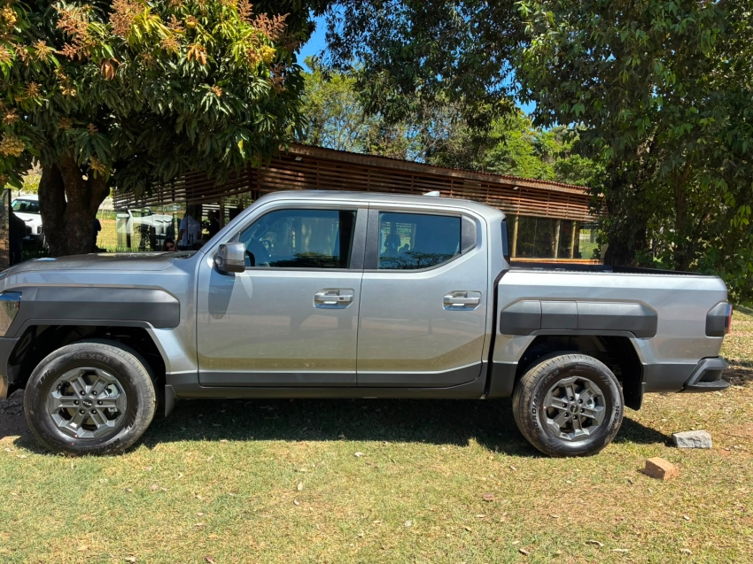 kia tasman 2.2 turbo diesel gl 4x4 automatico3