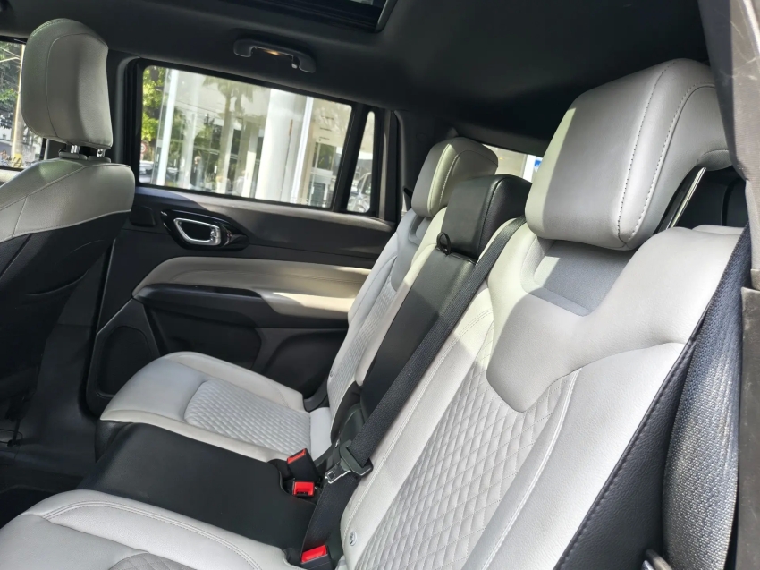jeep commander 1.3 t270 turbo flex overland at6 blindado6