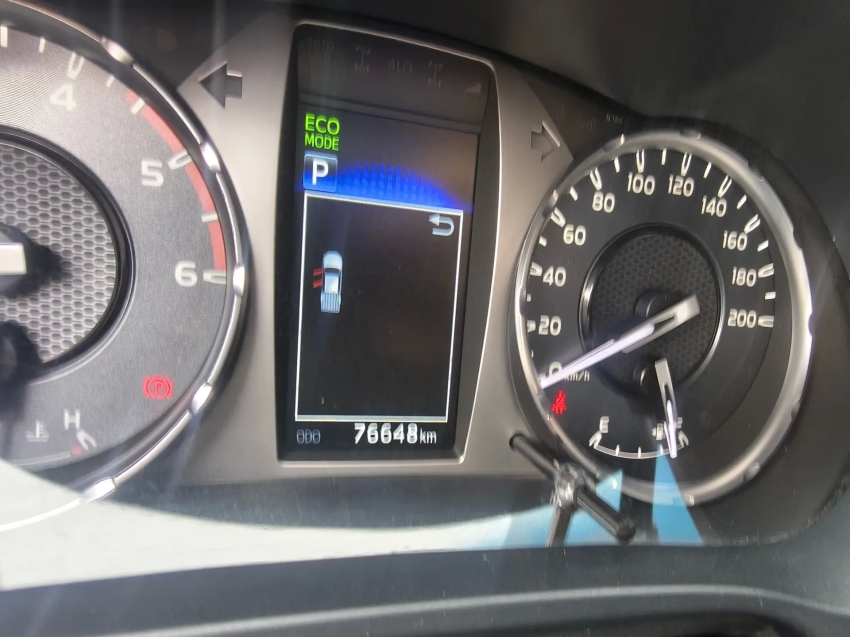TOYOTA HILUX 2.8 D-4D TURBO DIESEL CD SRV 4X4 AUTOMÁTICO8