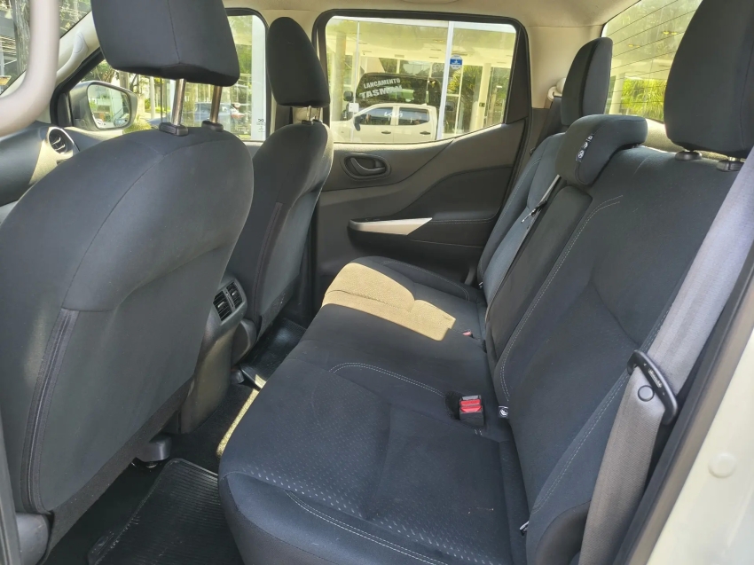 NISSAN FRONTIER 2.3 16V TURBO DIESEL S CD 4X4 MANUAL7