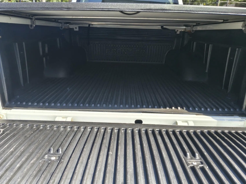 NISSAN FRONTIER 2.3 16V TURBO DIESEL S CD 4X4 MANUAL10