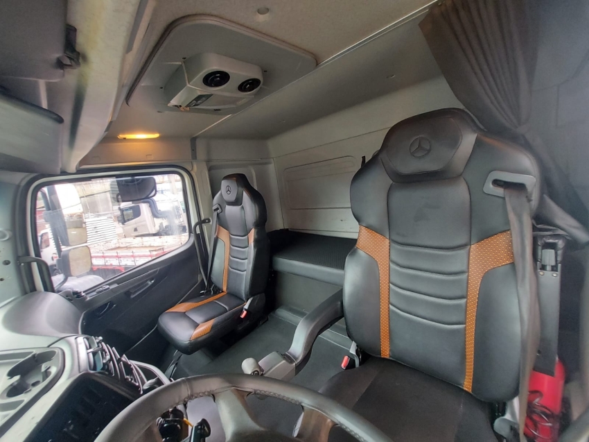 mercedes-benz axor 3344 leito teto baixo 440 diesel automatico 2019 mercedes-benz axor 3344 leito teto baixo 440 diesel automatico 2019
