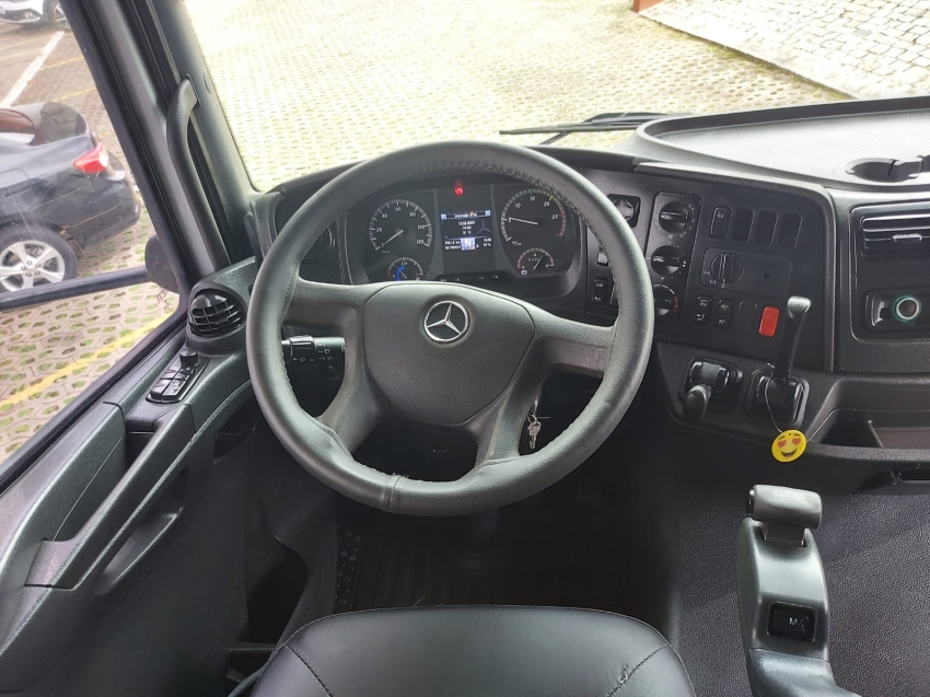mercedes-benz axor 3344 leito teto baixo 440 diesel automatico 2019 mercedes-benz axor 3344 leito teto baixo 440 diesel automatico 2019