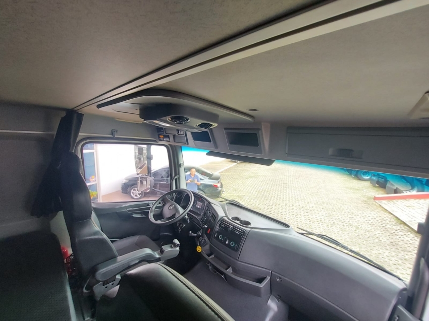 mercedes-benz axor 3344 leito teto baixo 440 diesel automatico 2019 mercedes-benz axor 3344 leito teto baixo 440 diesel automatico 2019