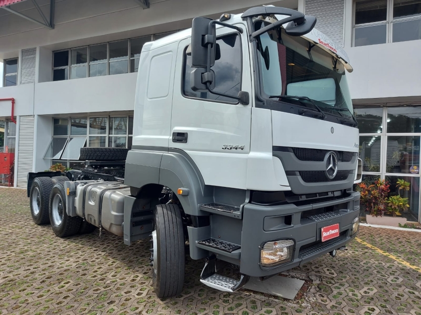 mercedes-benz axor 3344 leito teto baixo 440 diesel automatico 2019 mercedes-benz axor 3344 leito teto baixo 440 diesel automatico 2019