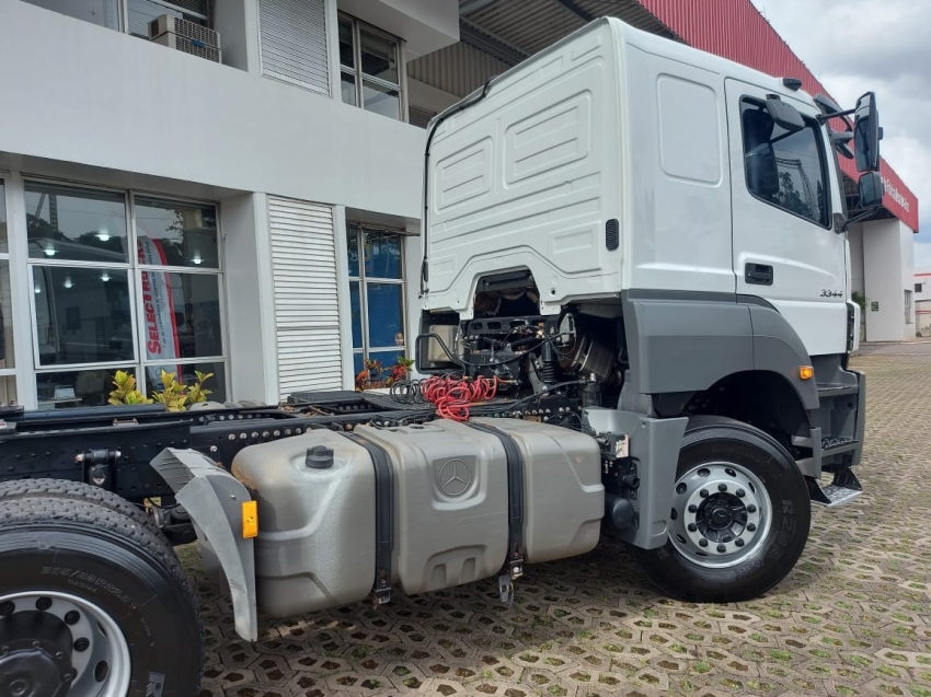 mercedes-benz axor 3344 leito teto baixo 440 diesel automatico 2019 mercedes-benz axor 3344 leito teto baixo 440 diesel automatico 2019
