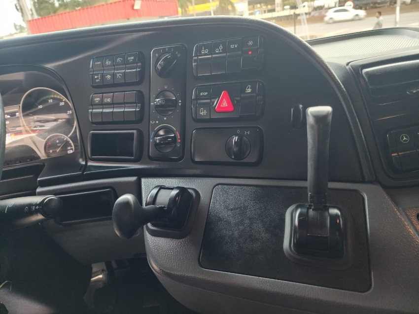 mercedes-benz actros 2546 leito / teto alto (confort) 460 diesel automatico 2016 mercedes-benz actros 2546 leito / teto alto (confort) 460 diesel automatico 2016