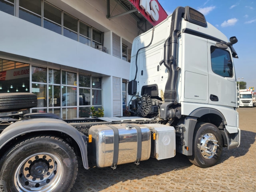 mercedes-benz actros 2648 leito / teto alto 480 diesel automatico 2020 mercedes-benz actros 2648 leito / teto alto 480 diesel automatico 2020