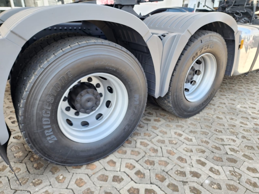 mercedes-benz actros 2651 leito / teto alto 510 diesel automatico 2016 mercedes-benz actros 2651 leito / teto alto 510 diesel automatico 2016
