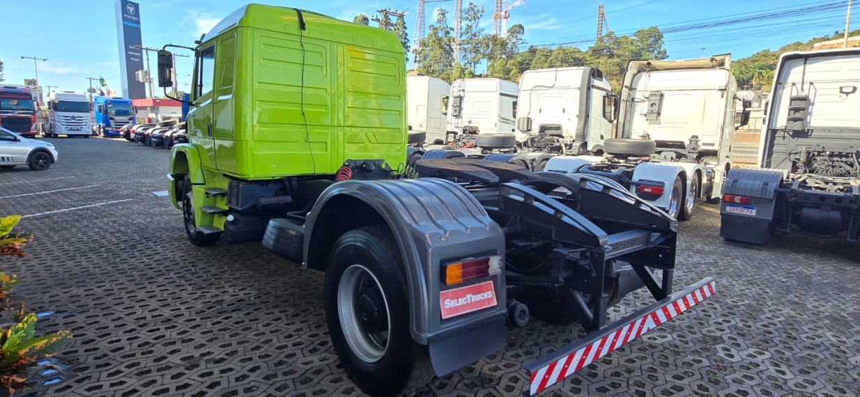 mercedes-benz atron 1635 4x2