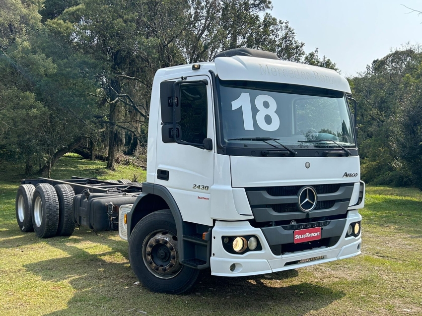 mercedes-benz atego 2430 300 diesel 2p automatico 2018