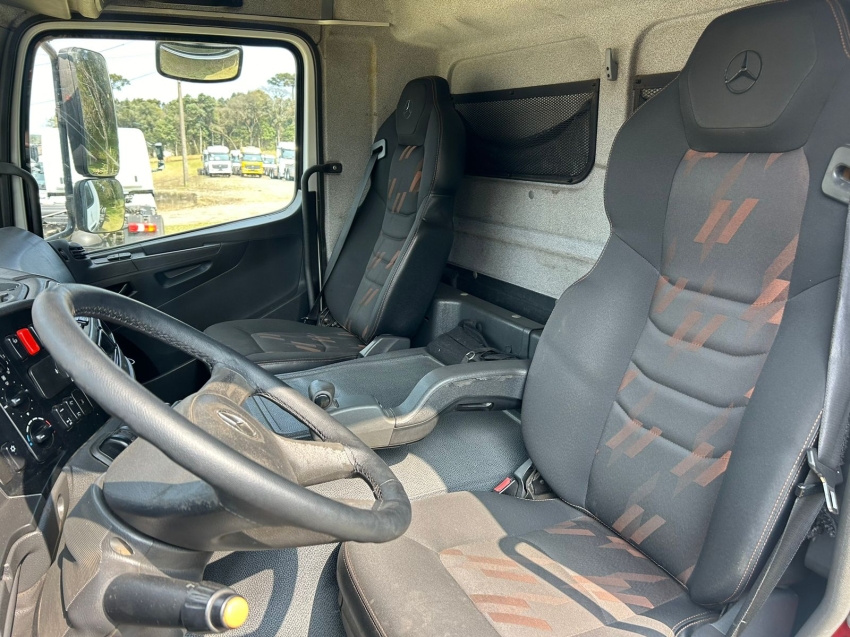 mercedes-benz atego 2430 300 diesel 2p automatico 2018