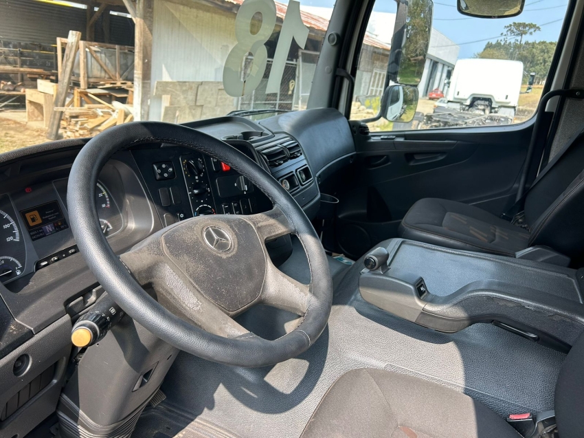 mercedes-benz atego 2430 300 diesel 2p automatico 2018