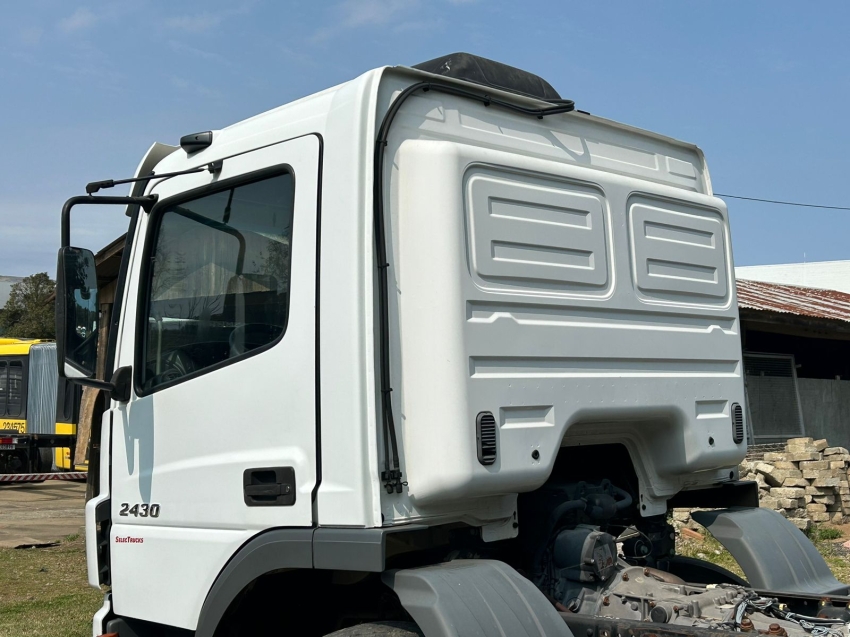 mercedes-benz atego 2430 300 diesel 2p automatico 2018