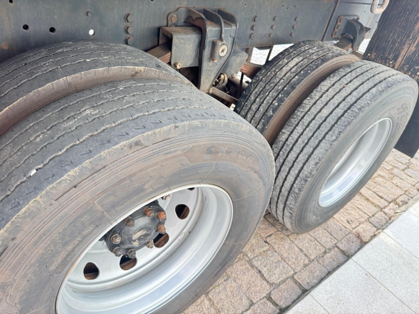 volkswagen 24.280 man 6x2 2020