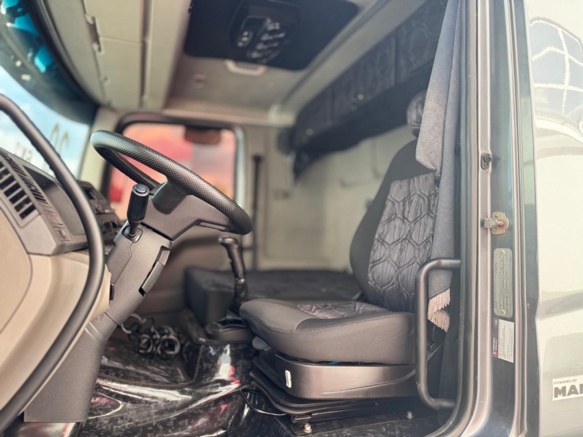 volkswagen 24.280 man 6x2 2020