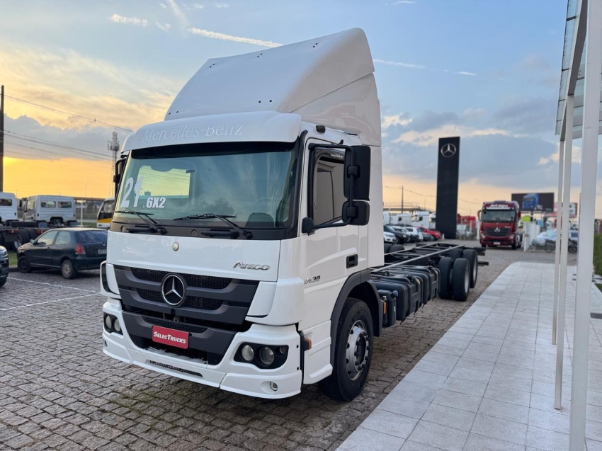 mercedes-benz atego 2426 6x2 2021