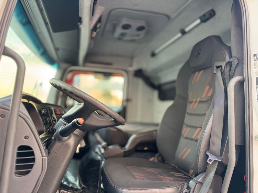 mercedes-benz atego 2426 6x2 2021