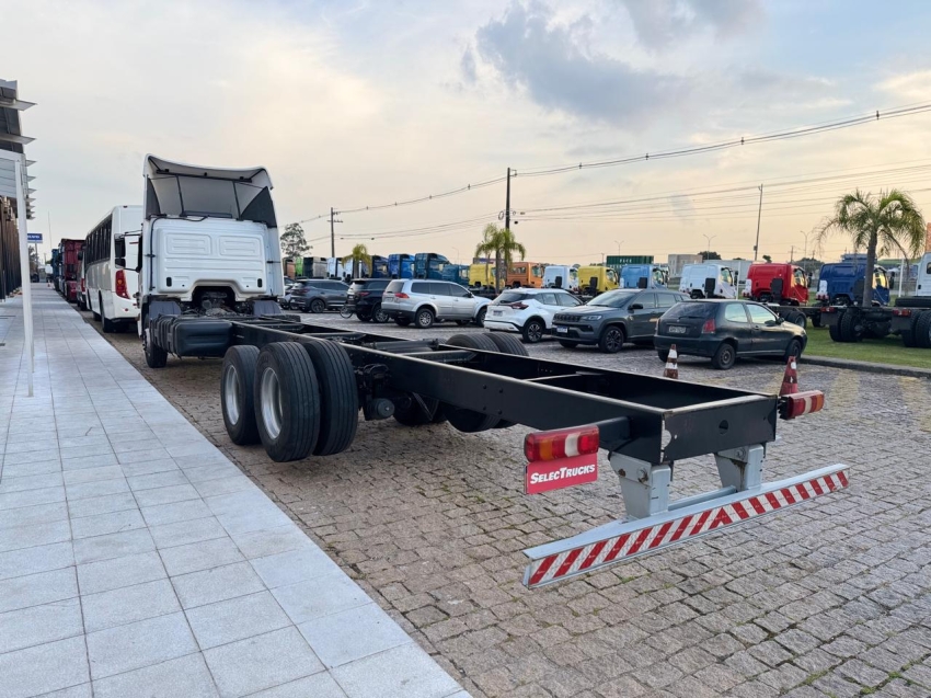 mercedes-benz atego 2426 6x2 2021