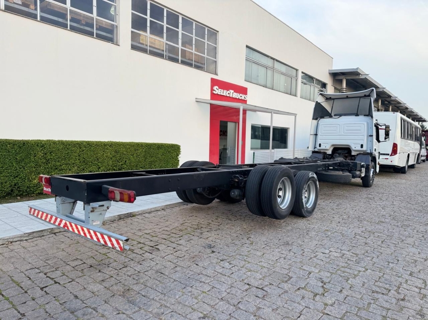mercedes-benz atego 2426 6x2 2021