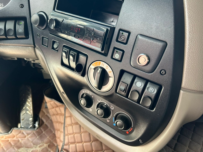 daf xf 105. 460 6x2 2018