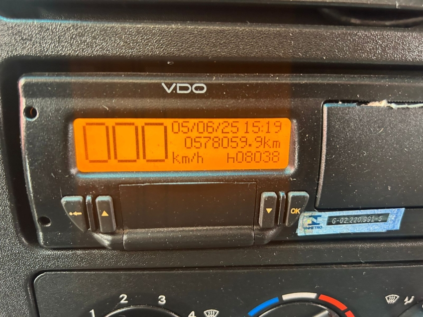 mercedes-benz accelo 1016 carroceria automatico 160 diesel 2p 2019