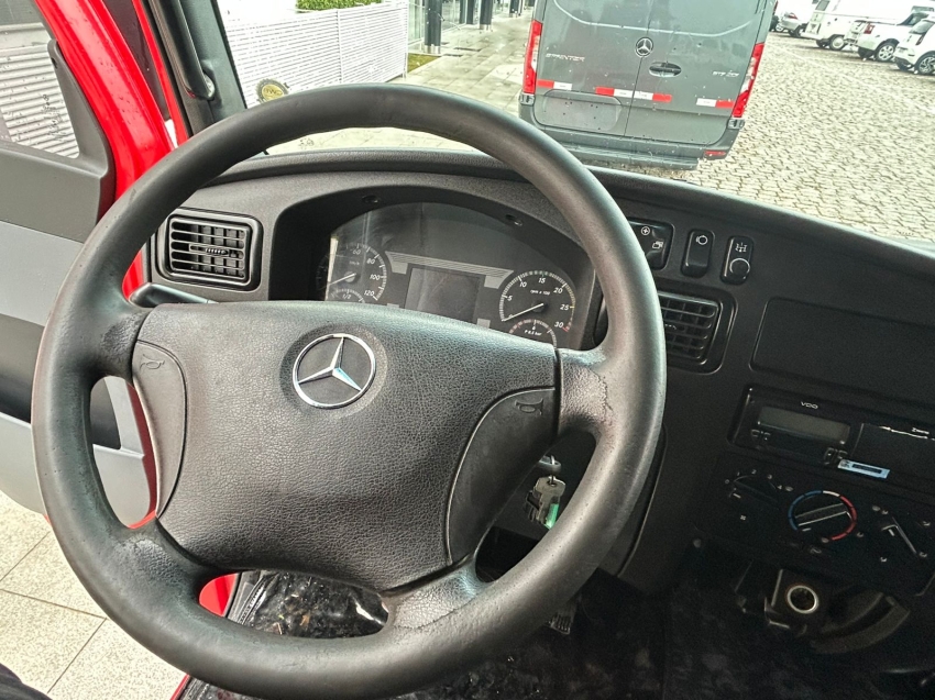 mercedes-benz accelo 1016 carroceria automatico 160 diesel 2p 2019