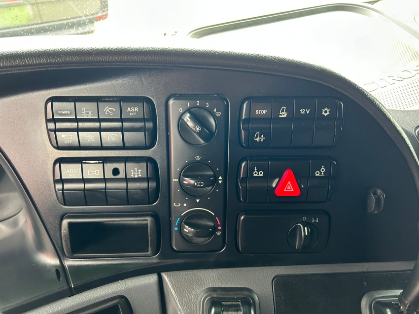 mercedes-benz actros 2546 ls confort 460 diesel 2p automatico 2019